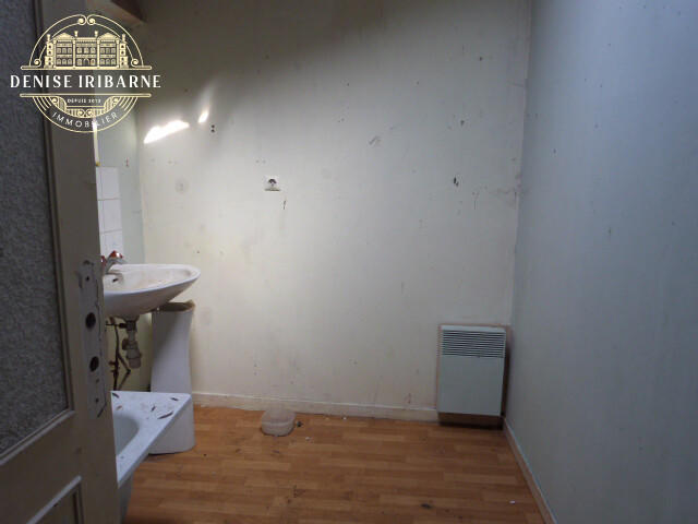 Corps de ferme - 282 m² - 12 pièces