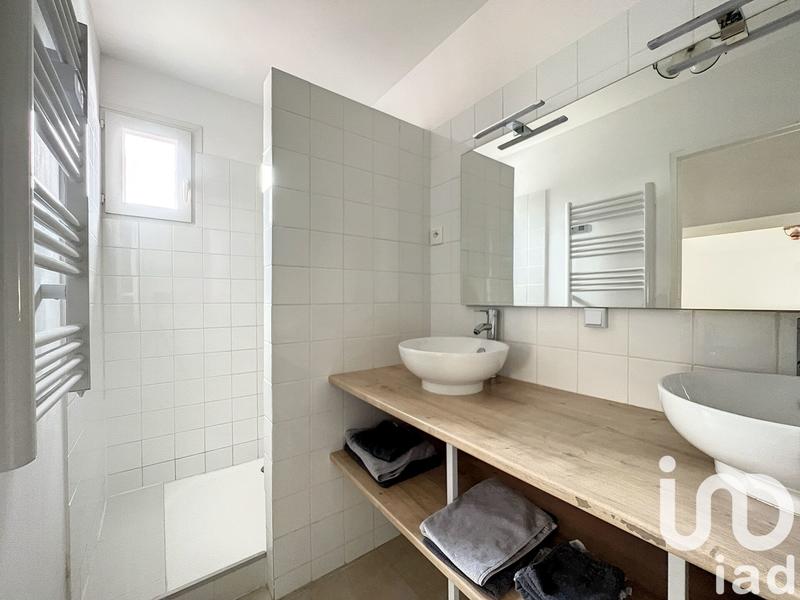 Maison - 300 m² - 13 pièces