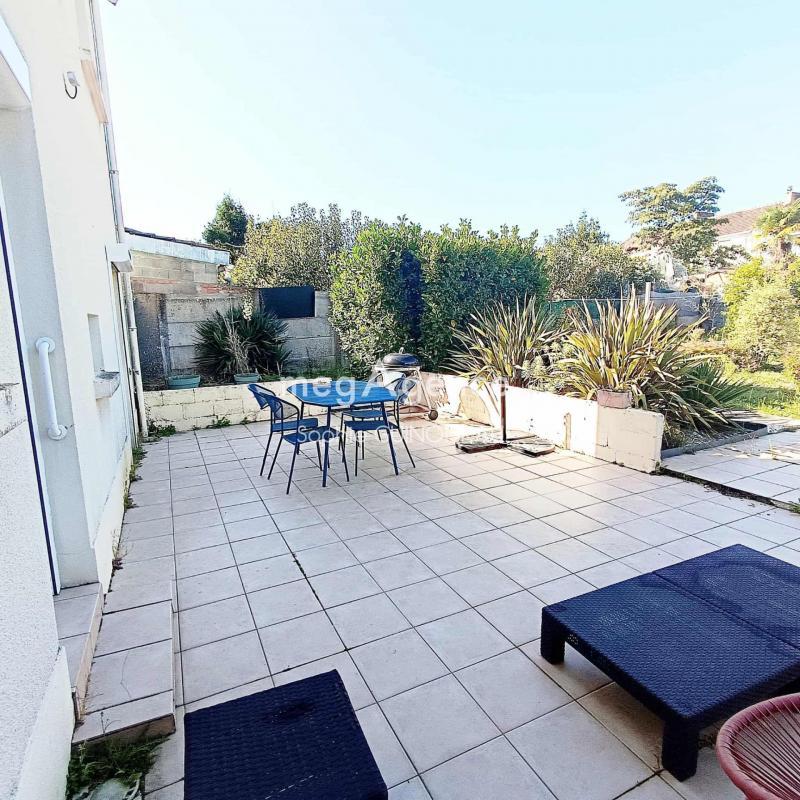 Maison - 80 m² - 4 pièces