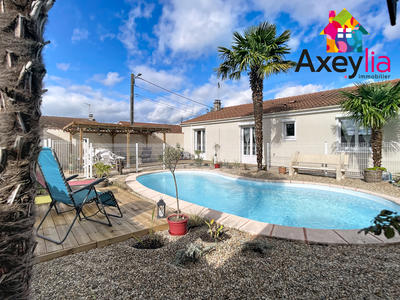 Maison - 90 m² - 5 pièces