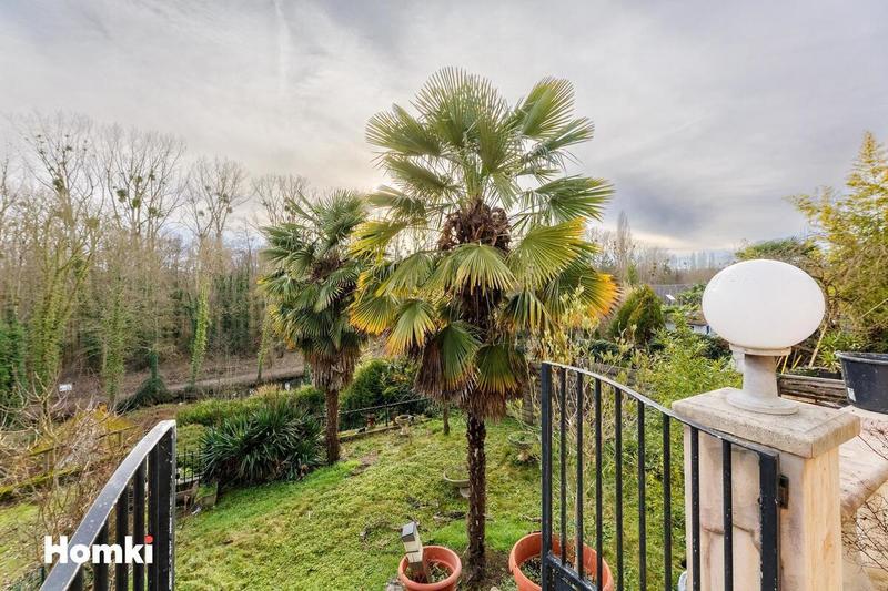 Maison - 180 m² - 6 pièces