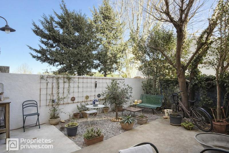 Maison - 400 m² - 9 pièces