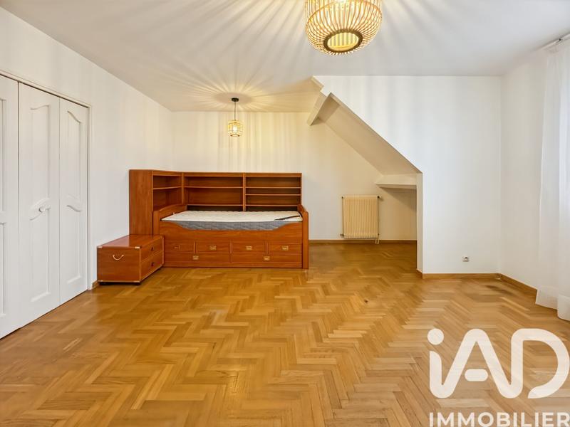 Maison - 145 m² - 6 pièces