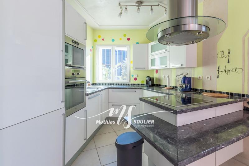 Villa - 260 m² - 9 pièces