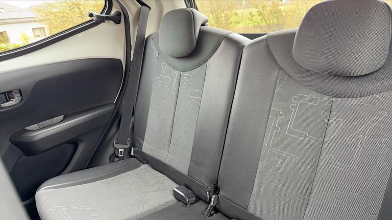 Toyota Aygo 1.0 VVTi 69 X-Glam - Toit ouvrant