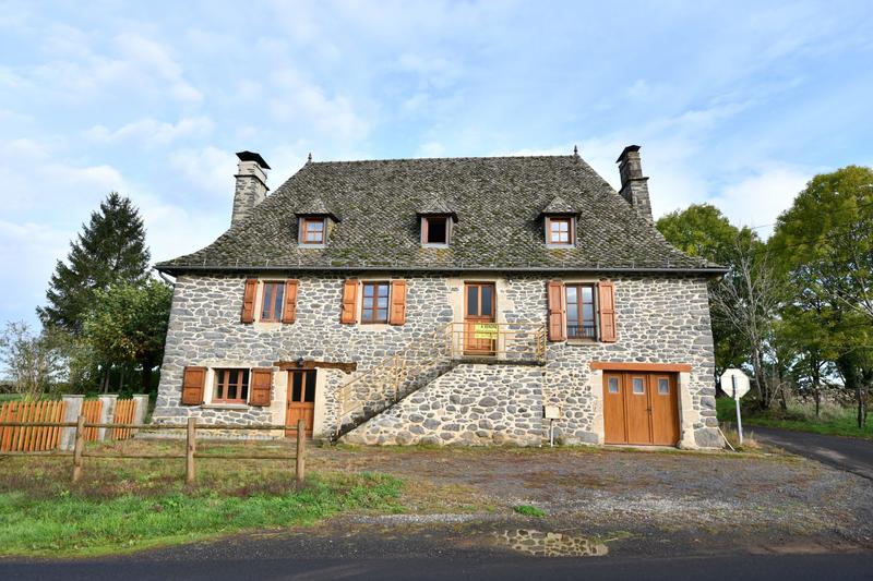 Maison ancienne - 137 m² - 6 pièces