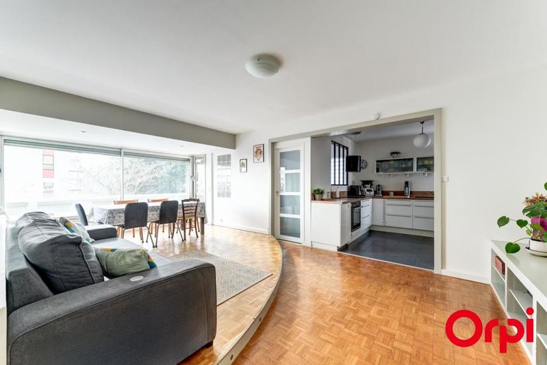 Appartement - 101 m² - 5 pièces