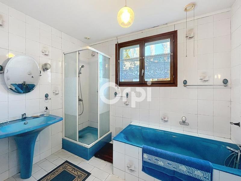 Maison - 139 m² - 5 pièces