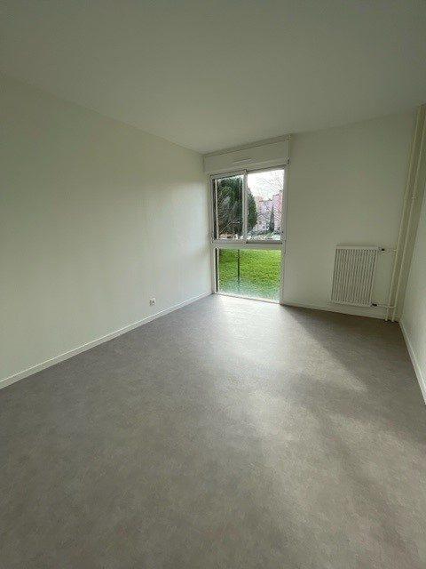 Appartement - 100 m² - 5 pièces