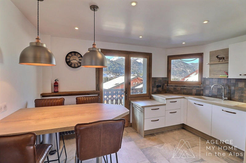 Appartement - 75 m² - 5 pièces