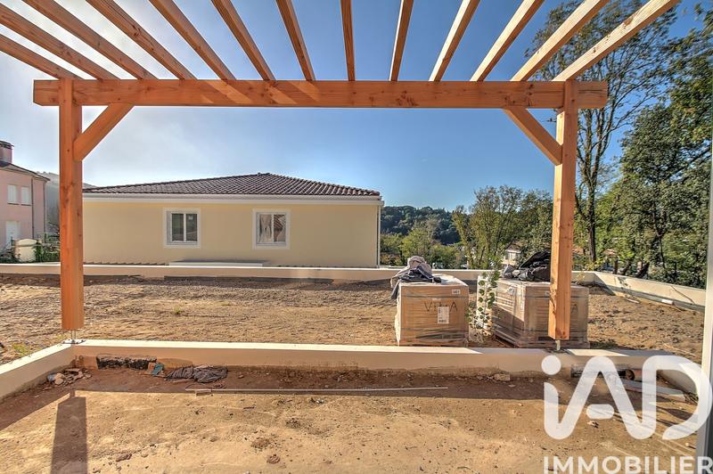 Maison - 77 m² - 4 pièces