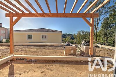 Maison - 77 m² - 4 pièces