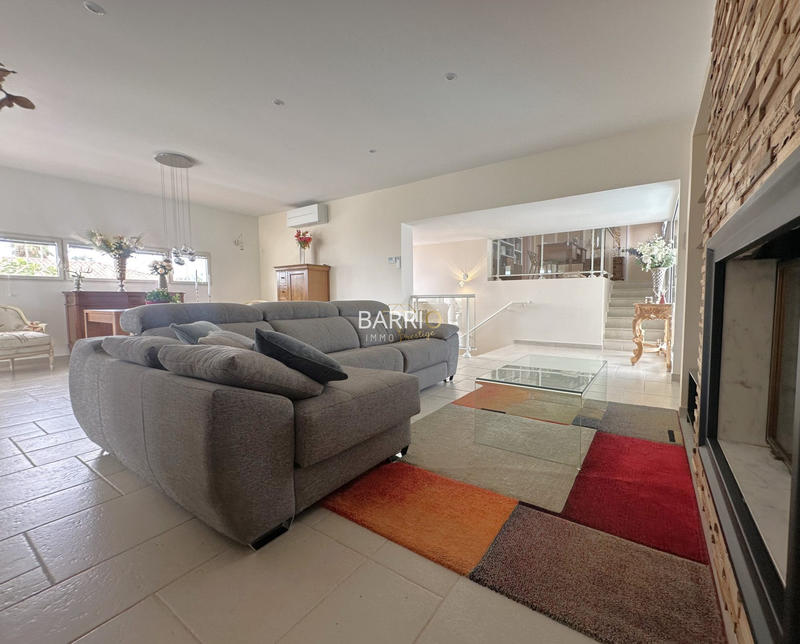 Villa - 165 m² - 5 pièces