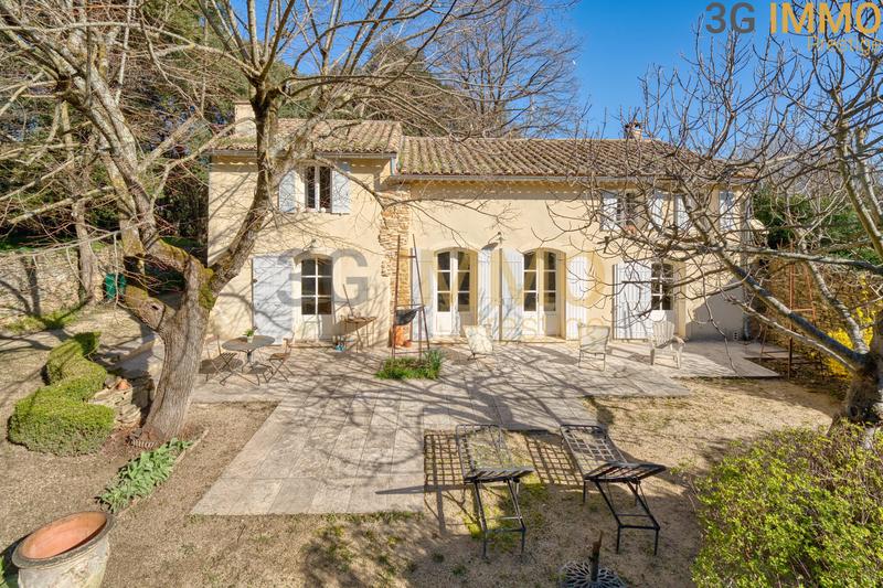 Mas - 145 m² - 4 pièces