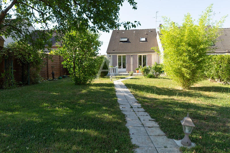 Maison - 100 m² - 6 pièces