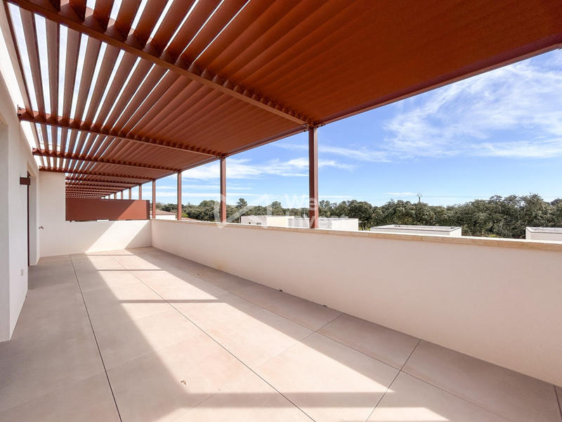 Appartement - 90 m² - 3 pièces