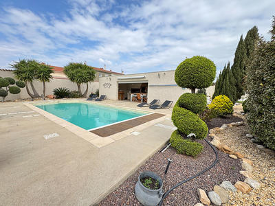 Villa - 163 m² - 6 pièces