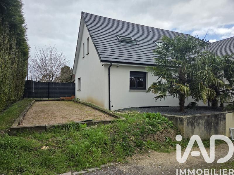 Maison - 210 m² - 7 pièces