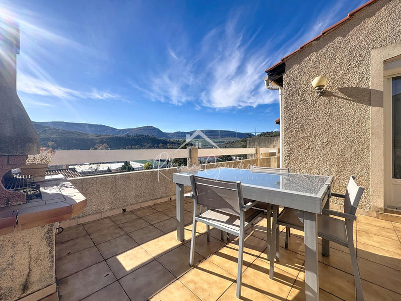 Maison - 92 m² - 4 pièces