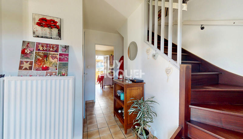 Maison - 98 m² - 5 pièces