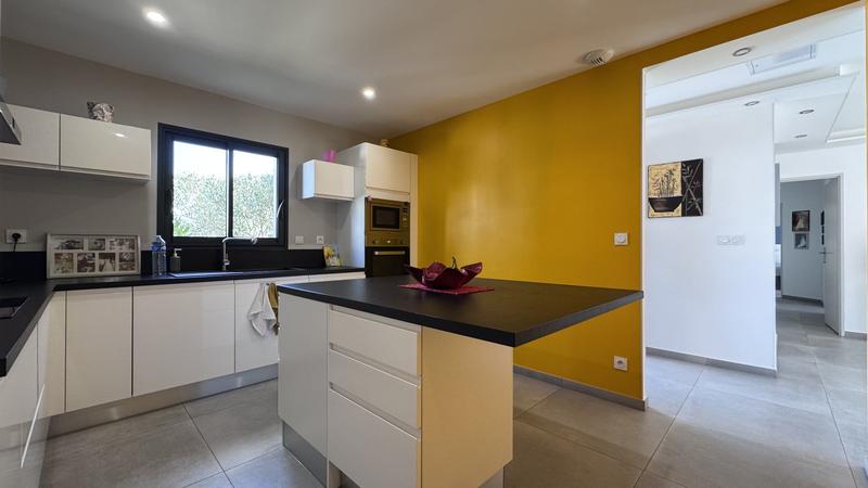 Maison - 107 m² - 4 pièces