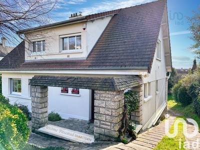 Maison - 180 m² - 7 pièces