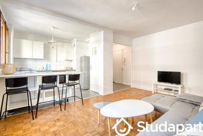 Chambre - 9 m² - 1 pièce