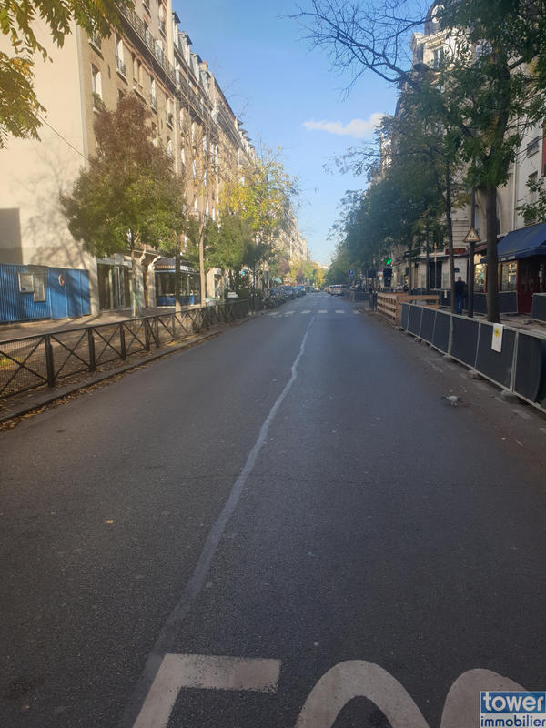 Fonds de commerce - Magasins - 122 m²