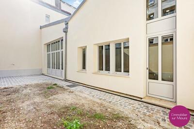 Loft - 83 m² - 3 pièces