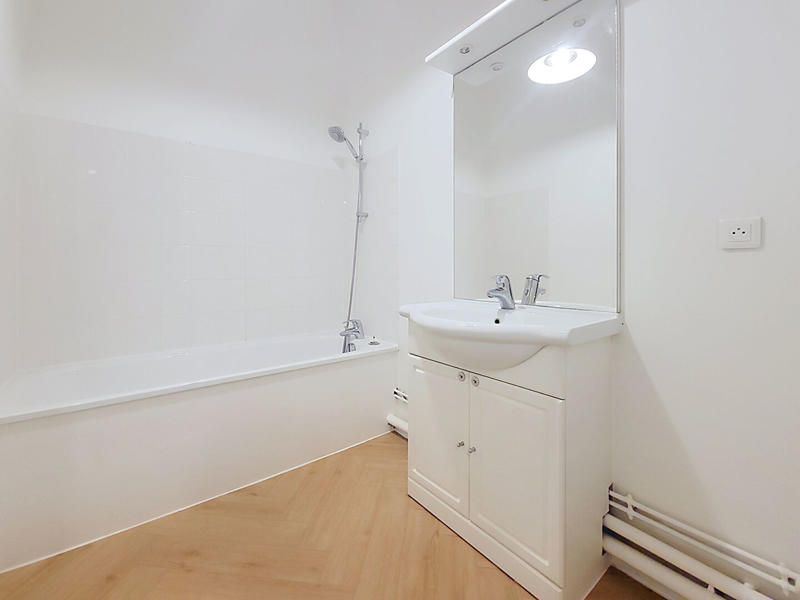 Appartement - 77 m² - 3 pièces