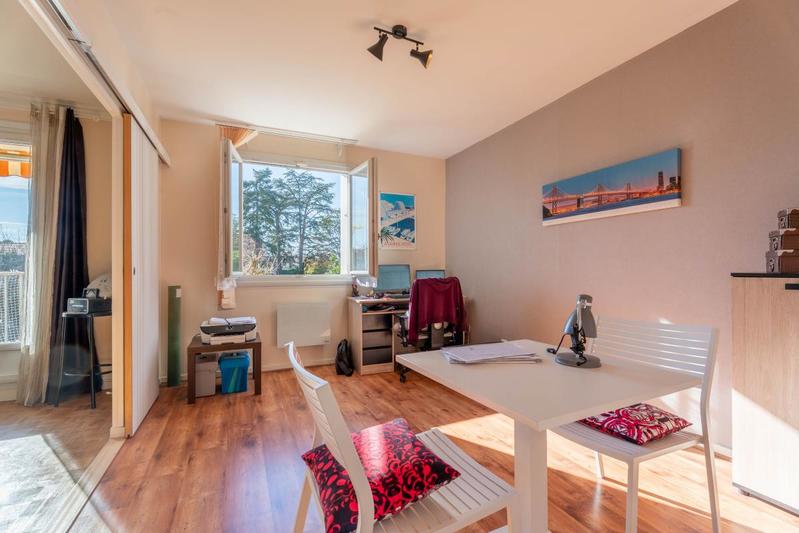 Appartement - 84 m² - 4 pièces