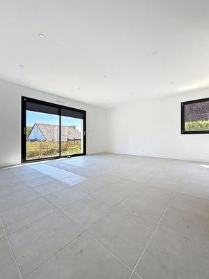 Maison - 114 m² - 8 pièces