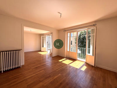 Appartement - 84 m² - 4 pièces