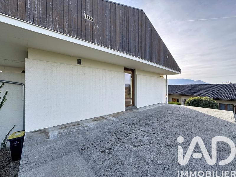 Maison - 102 m² - 4 pièces