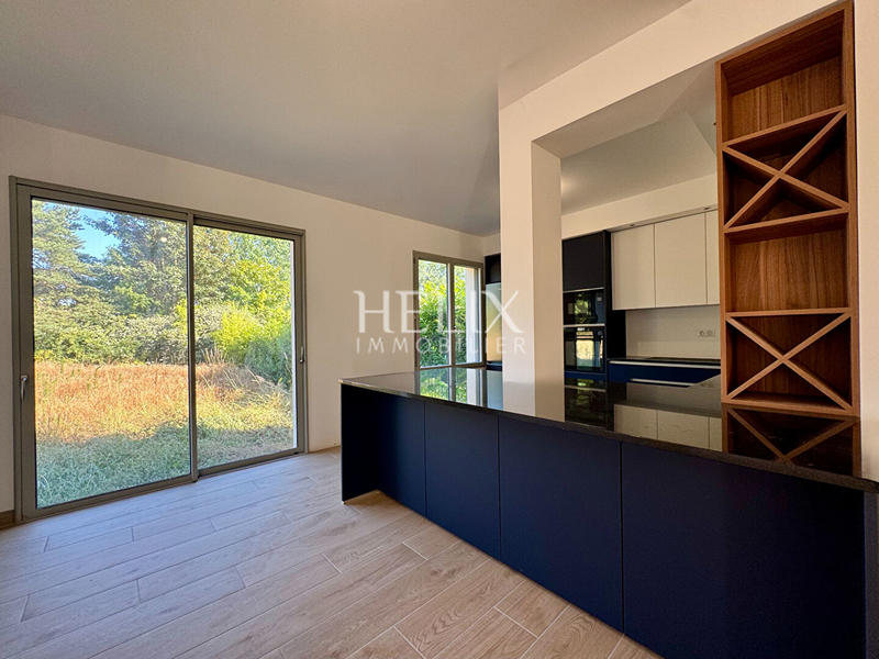 Maison - 172 m² - 6 pièces