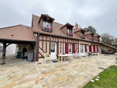 Maison - 261 m² - 8 pièces