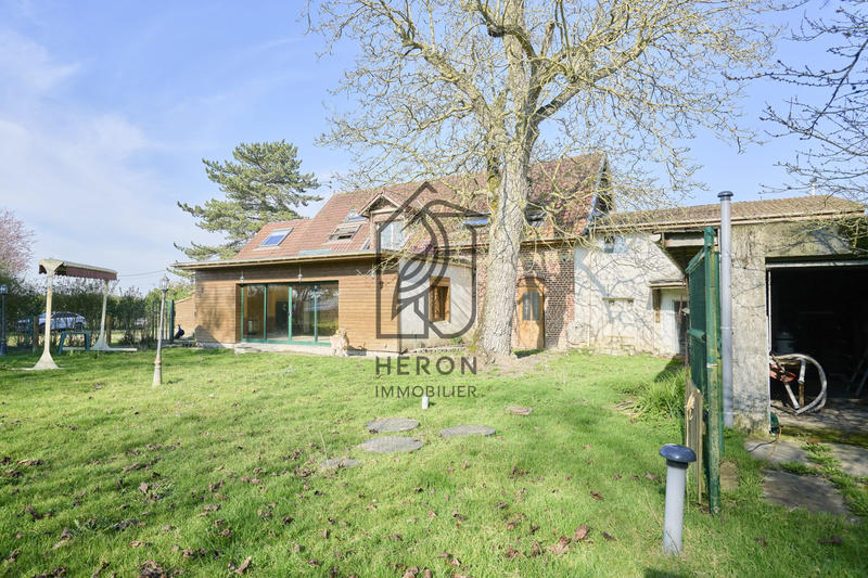 Maison - 274 m² - 5 pièces