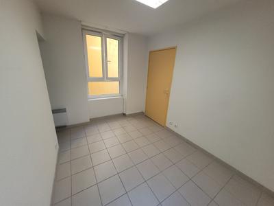 Local d'activité / Entrepôt - 27 m² - 5 pièces