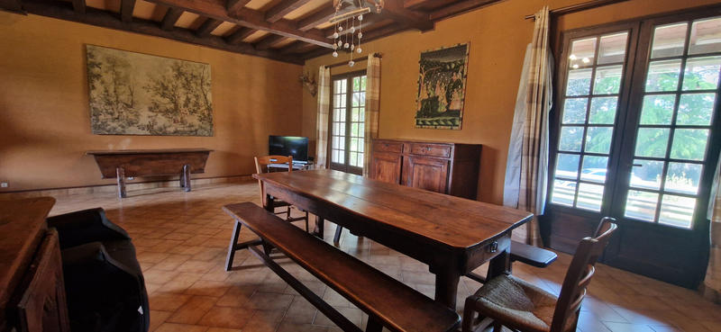 Maison - 195 m² - 7 pièces