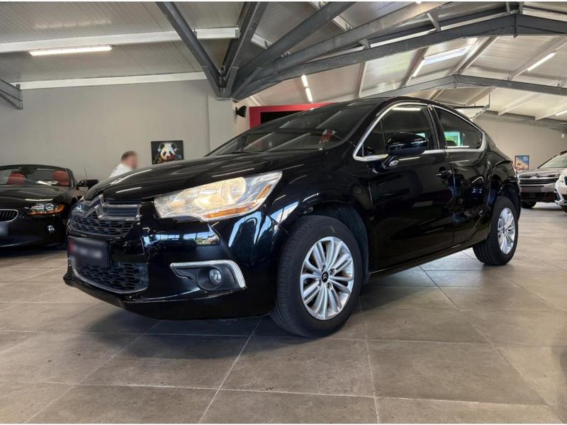 Ds Ds 4 1.6 HDi - 110 Ch Chic Phase 1 / Garantie 12 Mois