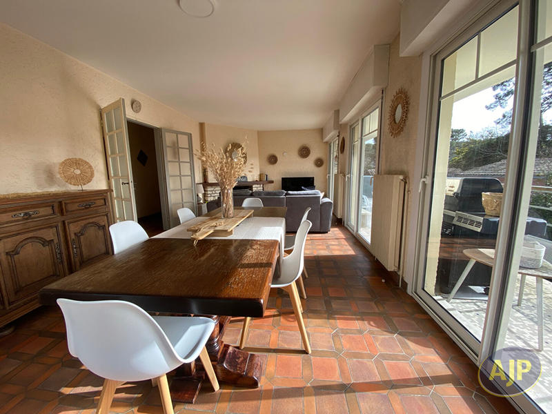 Maison - 120 m² - 6 pièces