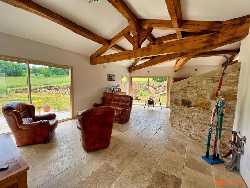 Maison - 230 m² - 9 pièces