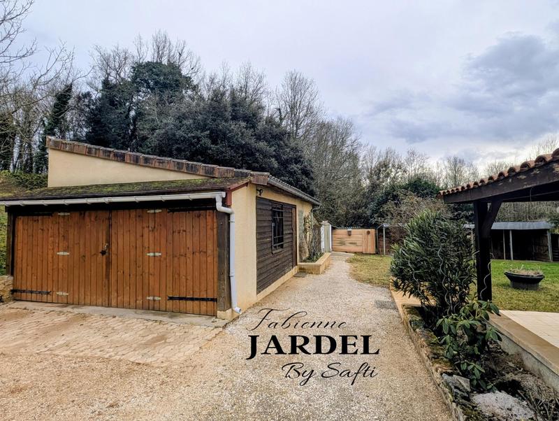 Maison - 143 m² - 7 pièces