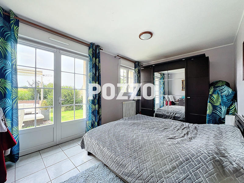 Maison - 255 m² - 8 pièces