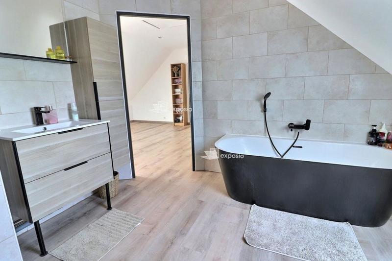 Maison - 126 m² - 6 pièces