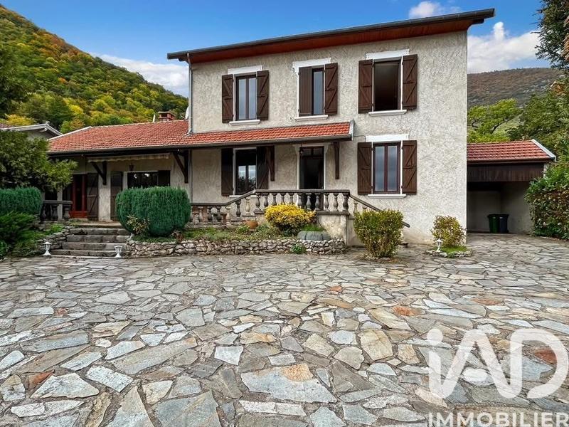 Maison - 155 m² - 6 pièces