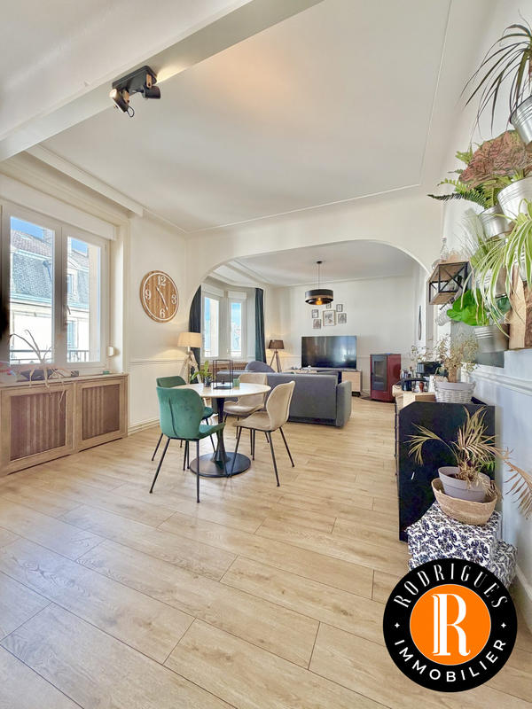 Appartement - 105 m² - 4 pièces