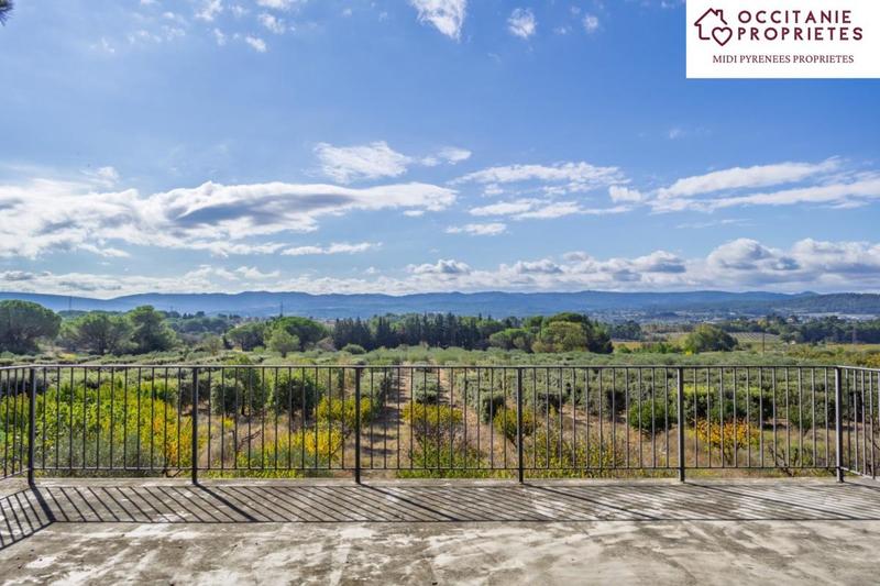 Propriété - 320 m² - 7 pièces