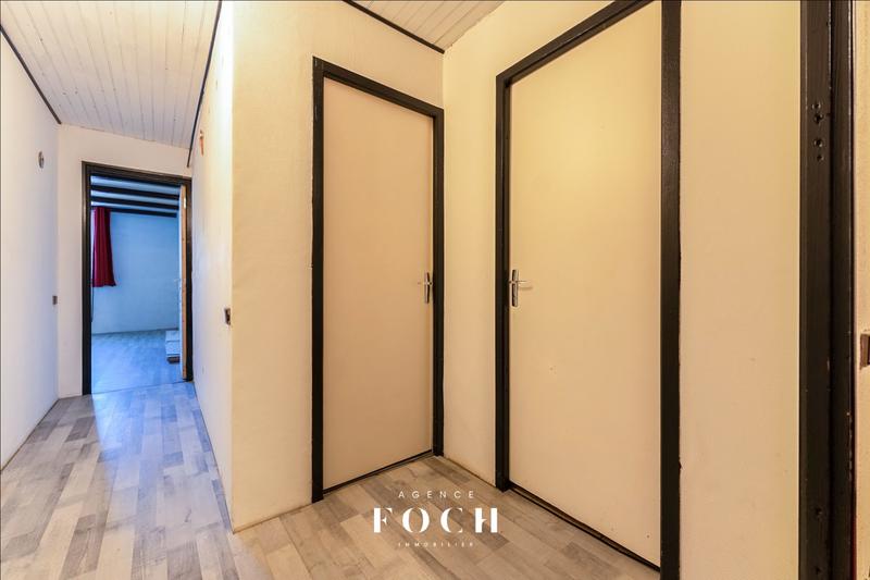 Maison - 185 m² - 7 pièces