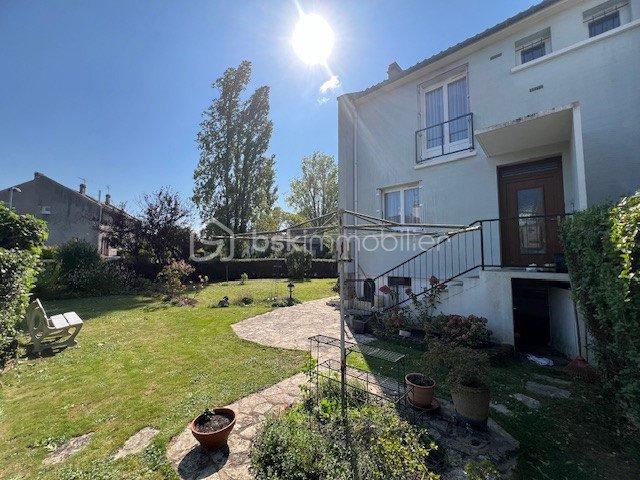 Maison - 80 m² - 4 pièces